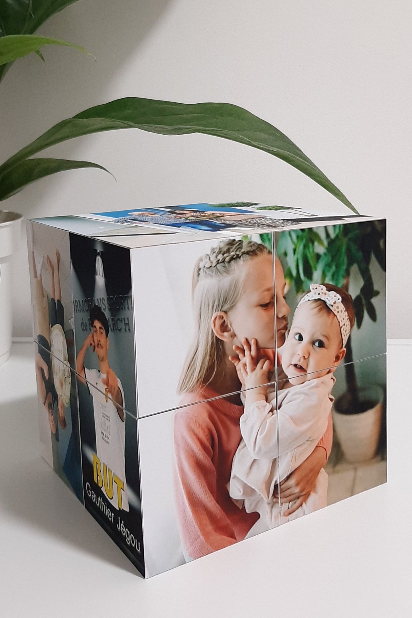 16×16 cm Personalized Photo Cube – Custom Gift with 12 Photos