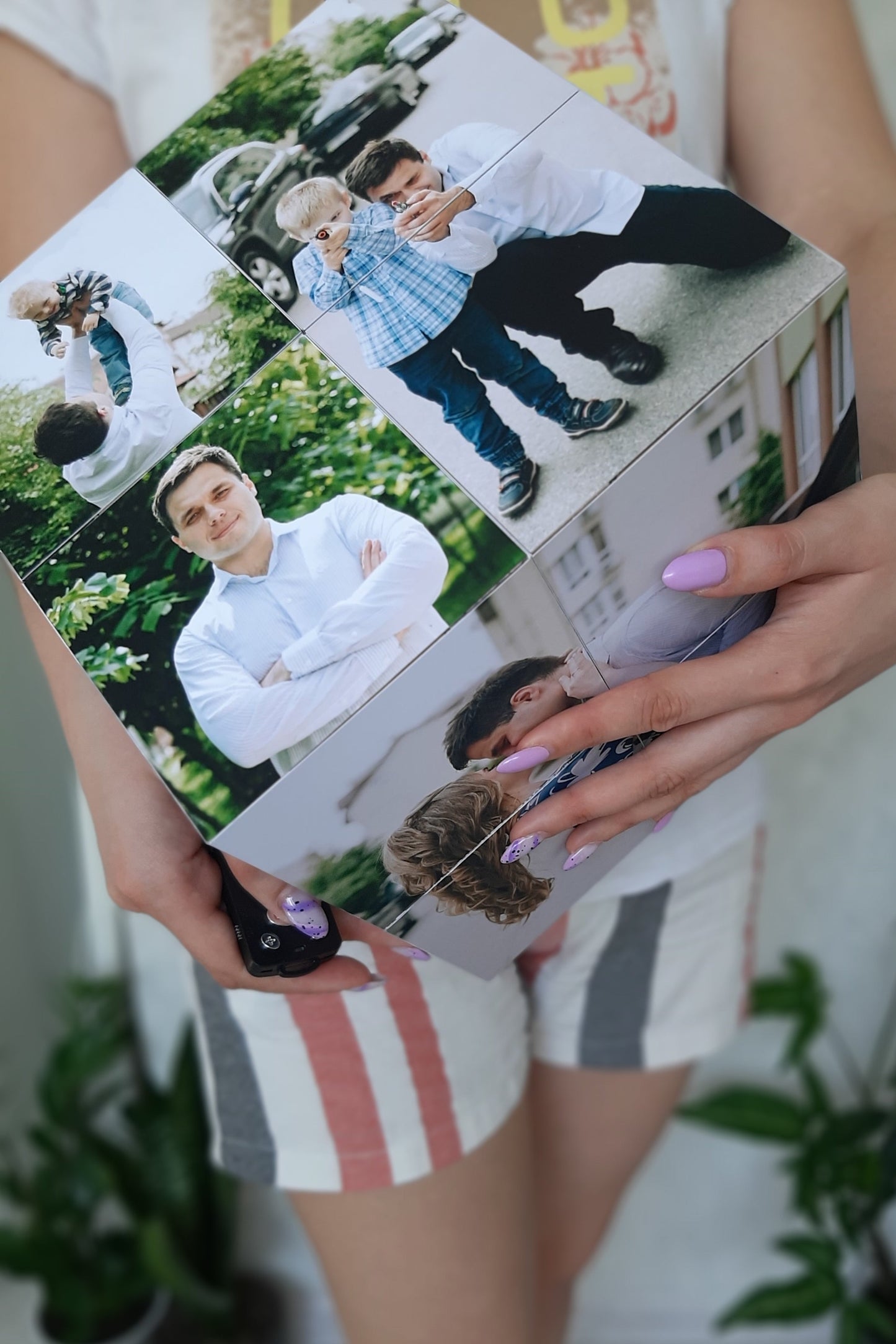 20×20 cm Personalized Photo Cube – Custom Gift with 12 Photos