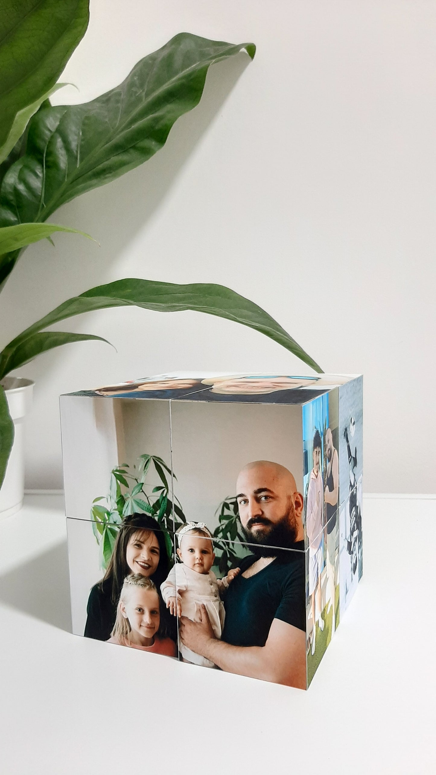 16×16 cm Personalized Photo Cube – Custom Gift with 12 Photos